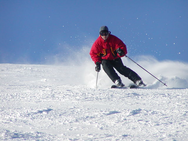 sportovní oblečení na lyže